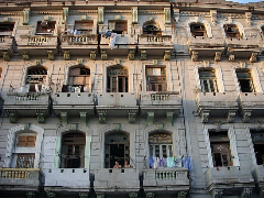 בניין טיפוסי ברחובות קובה